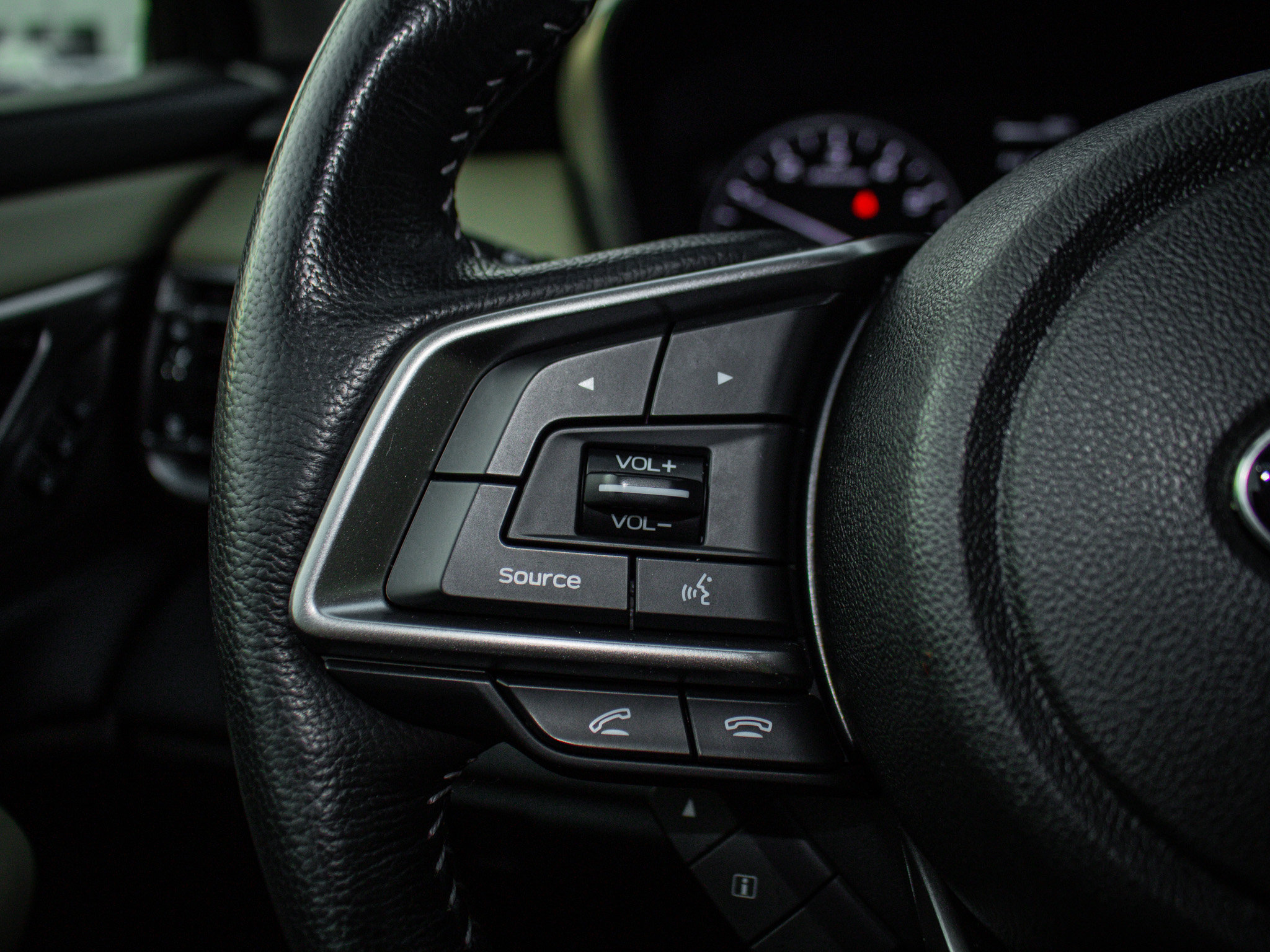 Used 2022 Subaru Outback Limited image 19