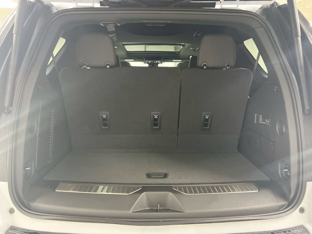 New 2026 Chevrolet Tahoe High Country w/ Sun And Tow Package AWD/4WD image 26