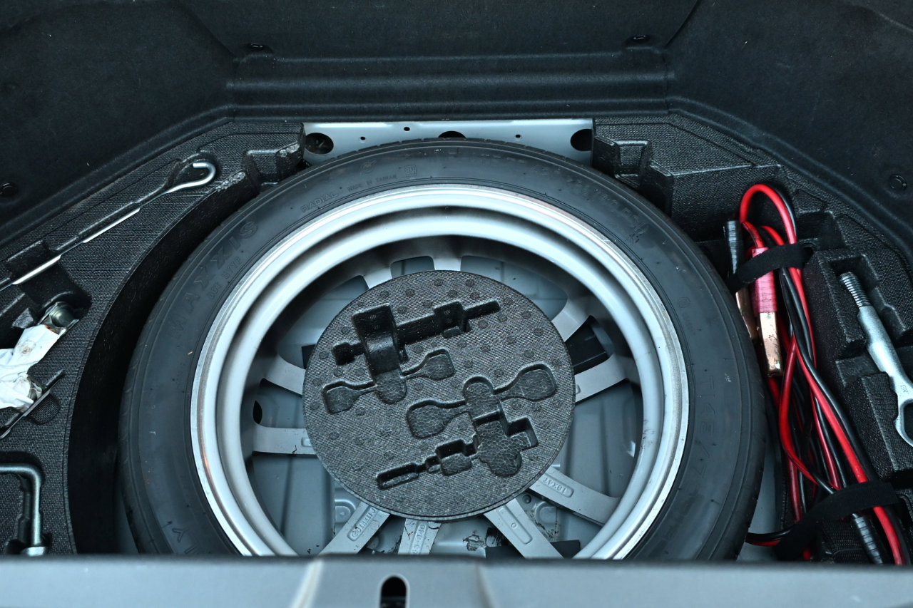 Used 2014 Nissan 370Z Touring w/ Sport Package image 34