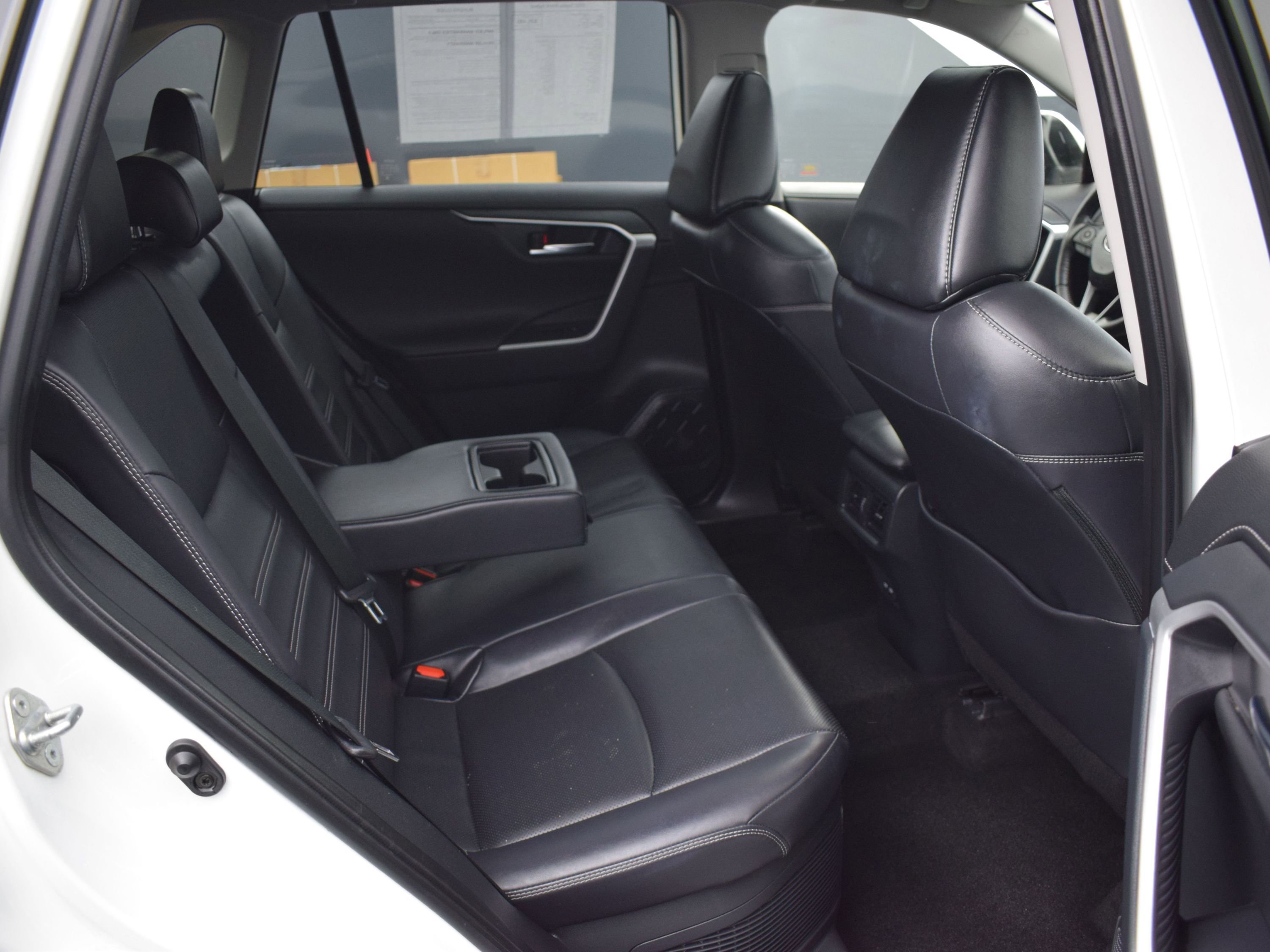 Used 2022 Toyota RAV4 Limited w/ Limited Grade Weather Package image 11