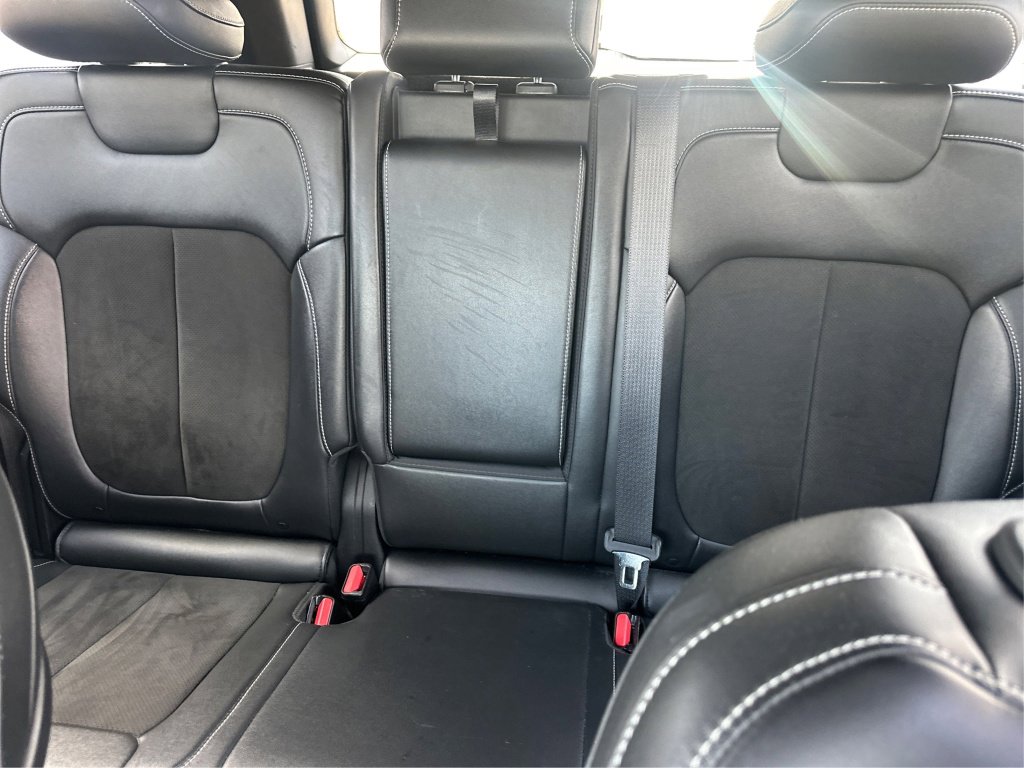 Used 2023 Jeep Grand Cherokee Altitude image 25