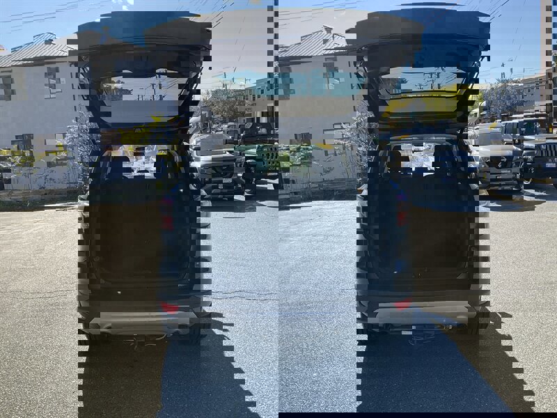 Used 2018 Ford Escape SE image 12