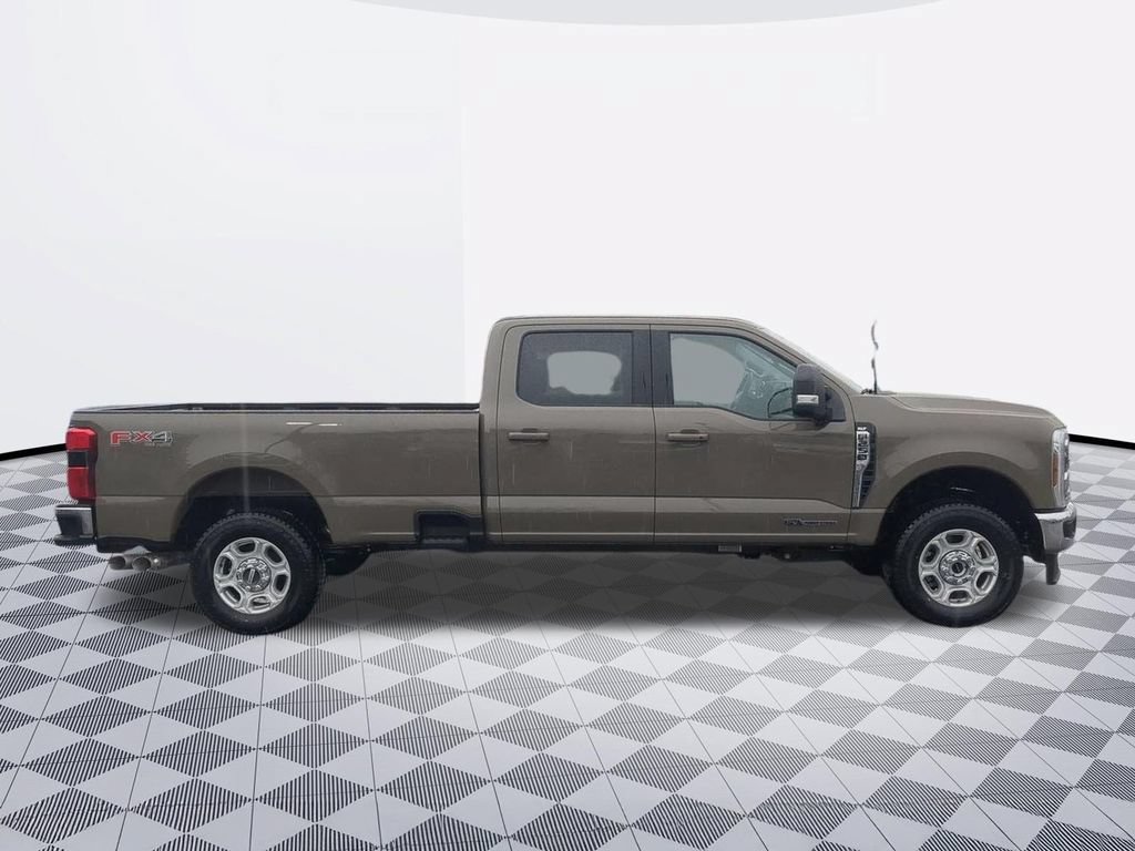 New 2026 Ford F250 XLT w/ XLT Premium Package AWD/4WD image 6