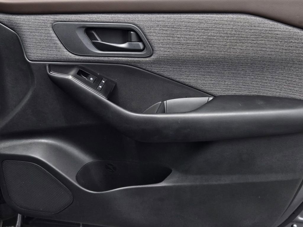 Certified 2023 Nissan Rogue S FWD image 8
