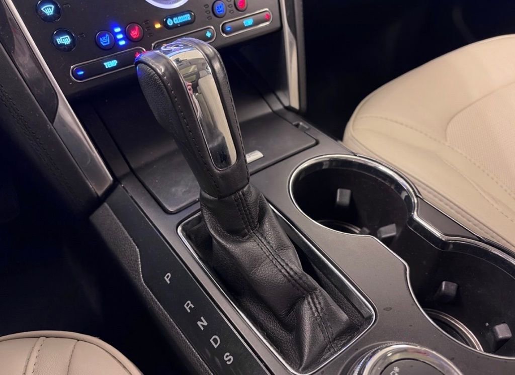 Used 2018 Ford Explorer Platinum AWD/4WD image 21