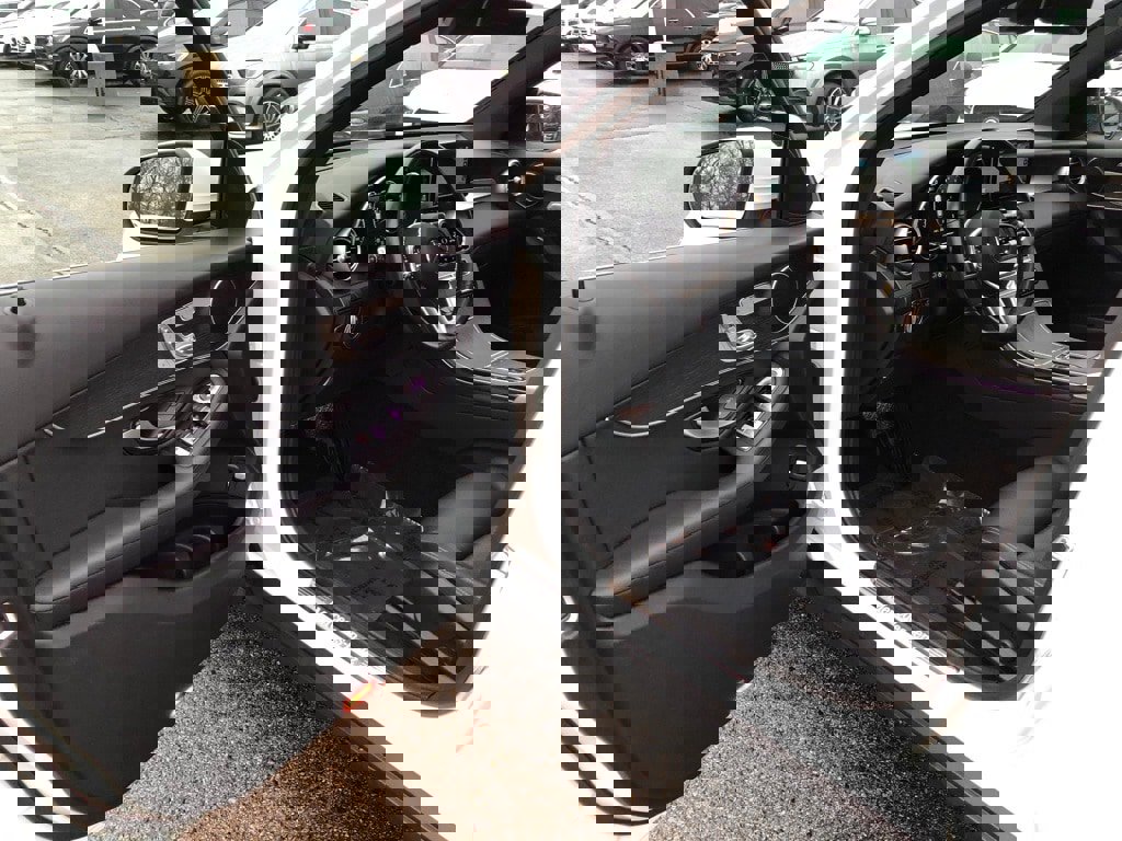 Used 2022 Mercedes-Benz GLC 300 GLC 300 w/ Driver Assistance Package image 11