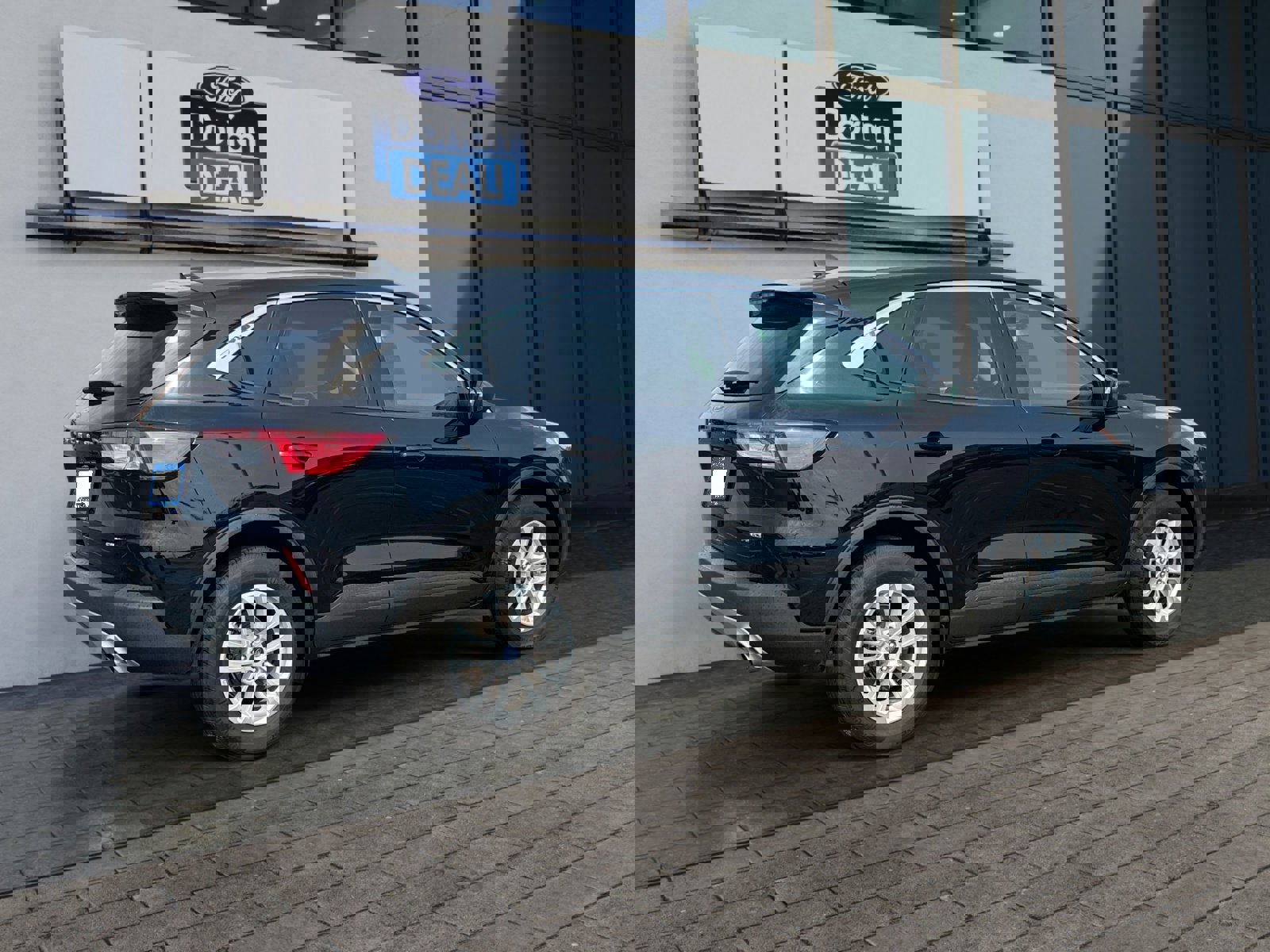 Certified 2022 Ford Escape SE w/ Cold Weather Package image 3