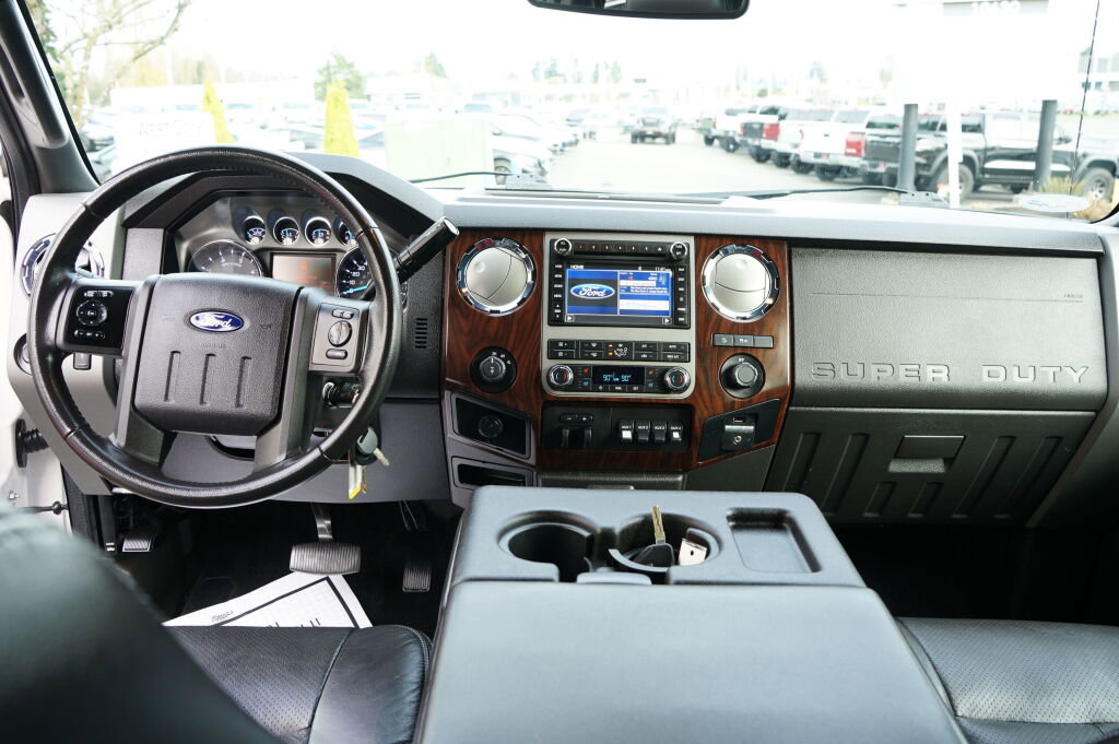 Used 2012 Ford F350 Lariat w/ Lariat Interior Pkg image 12
