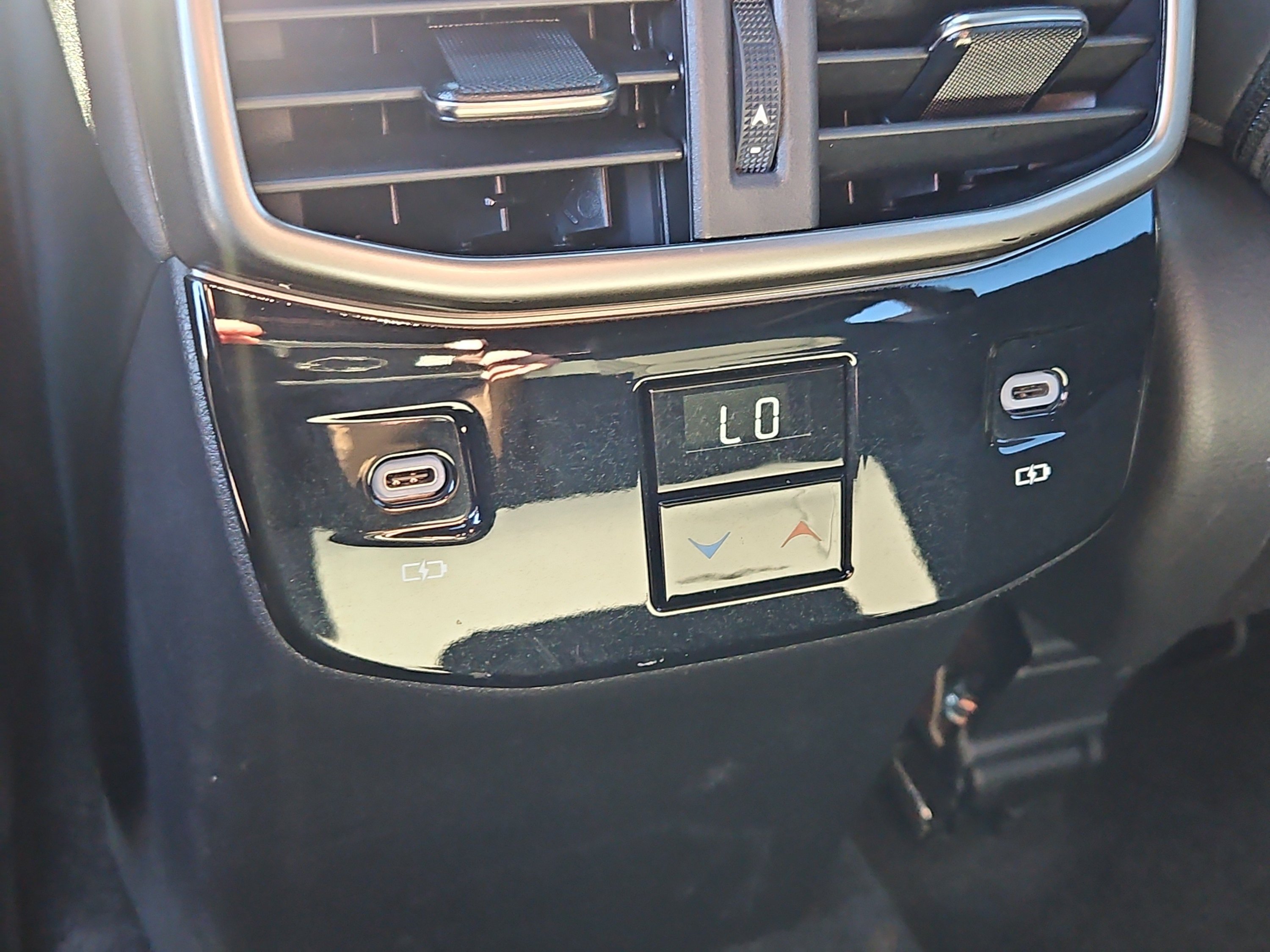 Used 2024 Lexus RX 350 Premium w/ Accessory Package (Z1) AWD/4WD image 16