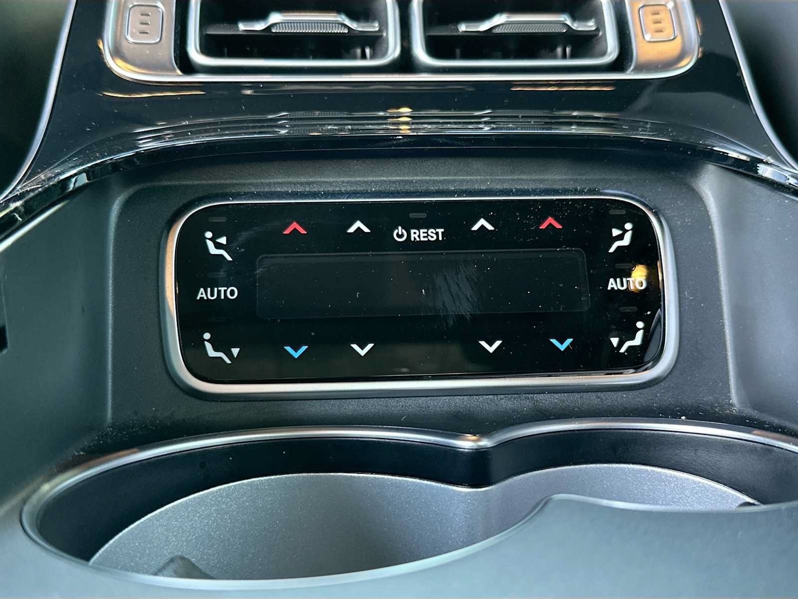 Used 2024 Mercedes-Benz Maybach S 580 4MATIC image 28