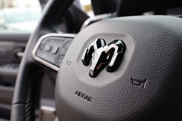 Used 2025 RAM 3500 Limited image 35