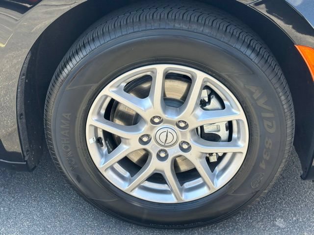 Used 2026 Chrysler Pacifica Select FWD image 14