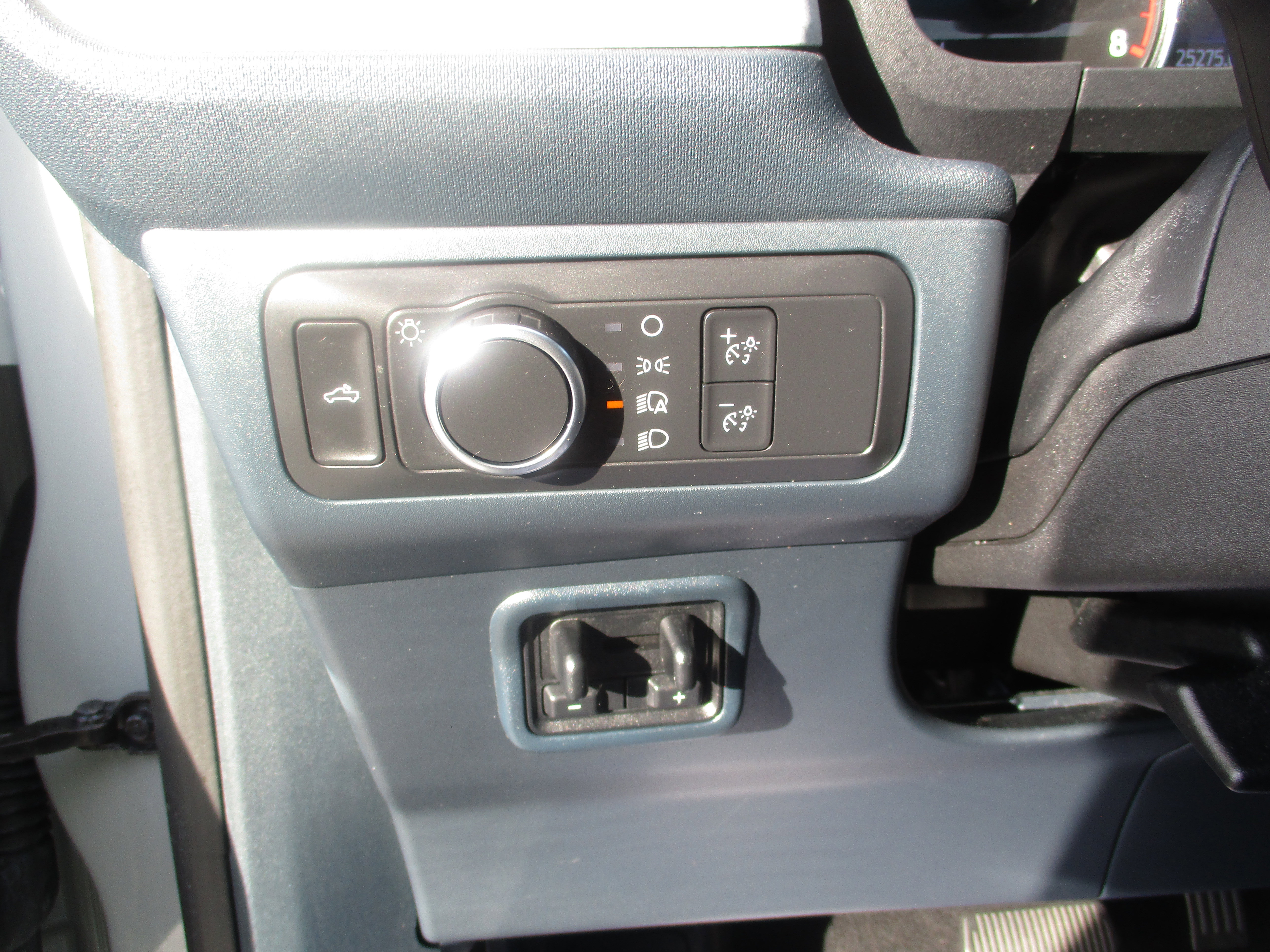 Certified 2022 Ford Maverick XLT w/ Equipment Group 300A Standard image 16