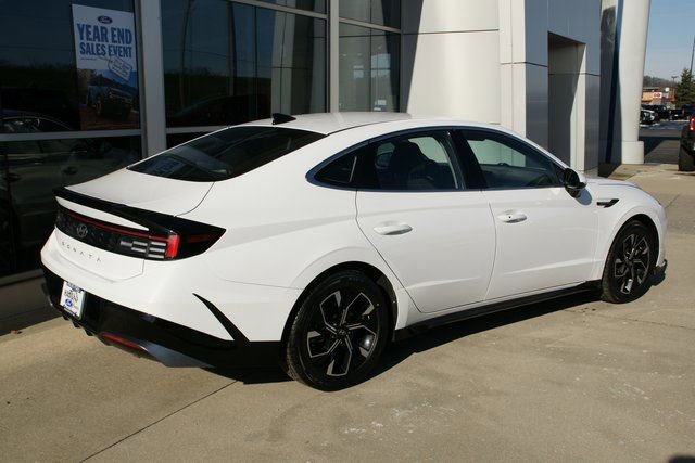Used 2024 Hyundai Sonata SEL image 3