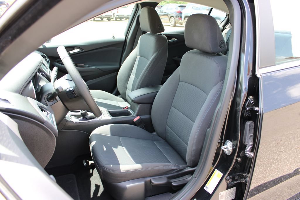 Certified 2018 Chevrolet Cruze LT FWD image 8