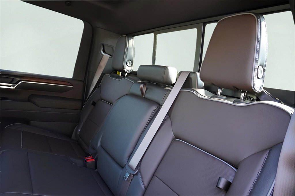 New 2026 GMC Sierra 2500 Denali w/ Denali Reserve Package image 24