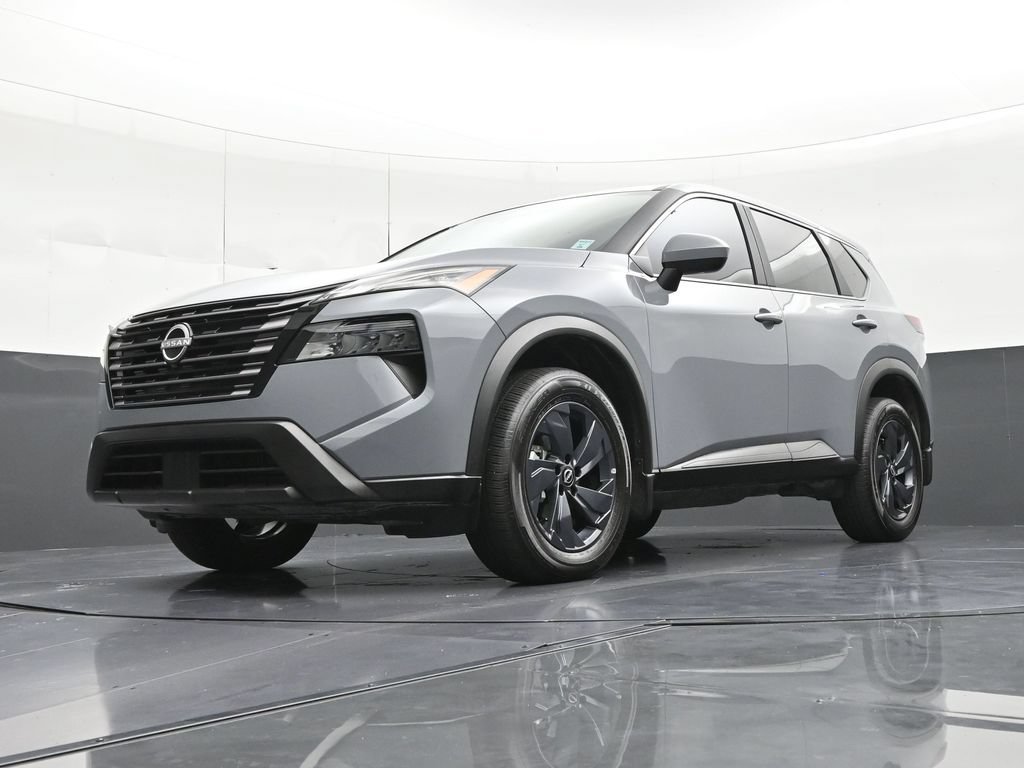 Used 2026 Nissan Rogue SV FWD image 23