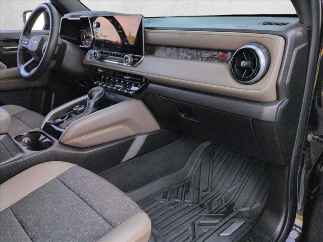 Used 2024 Chevrolet Colorado ZR2 w/ Safety Package AWD/4WD image 29
