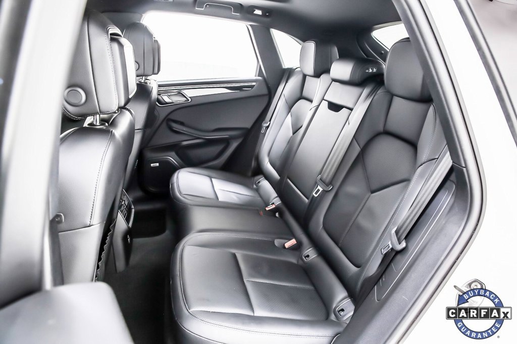 Used 2021 Porsche Macan S w/ Premium Package image 34