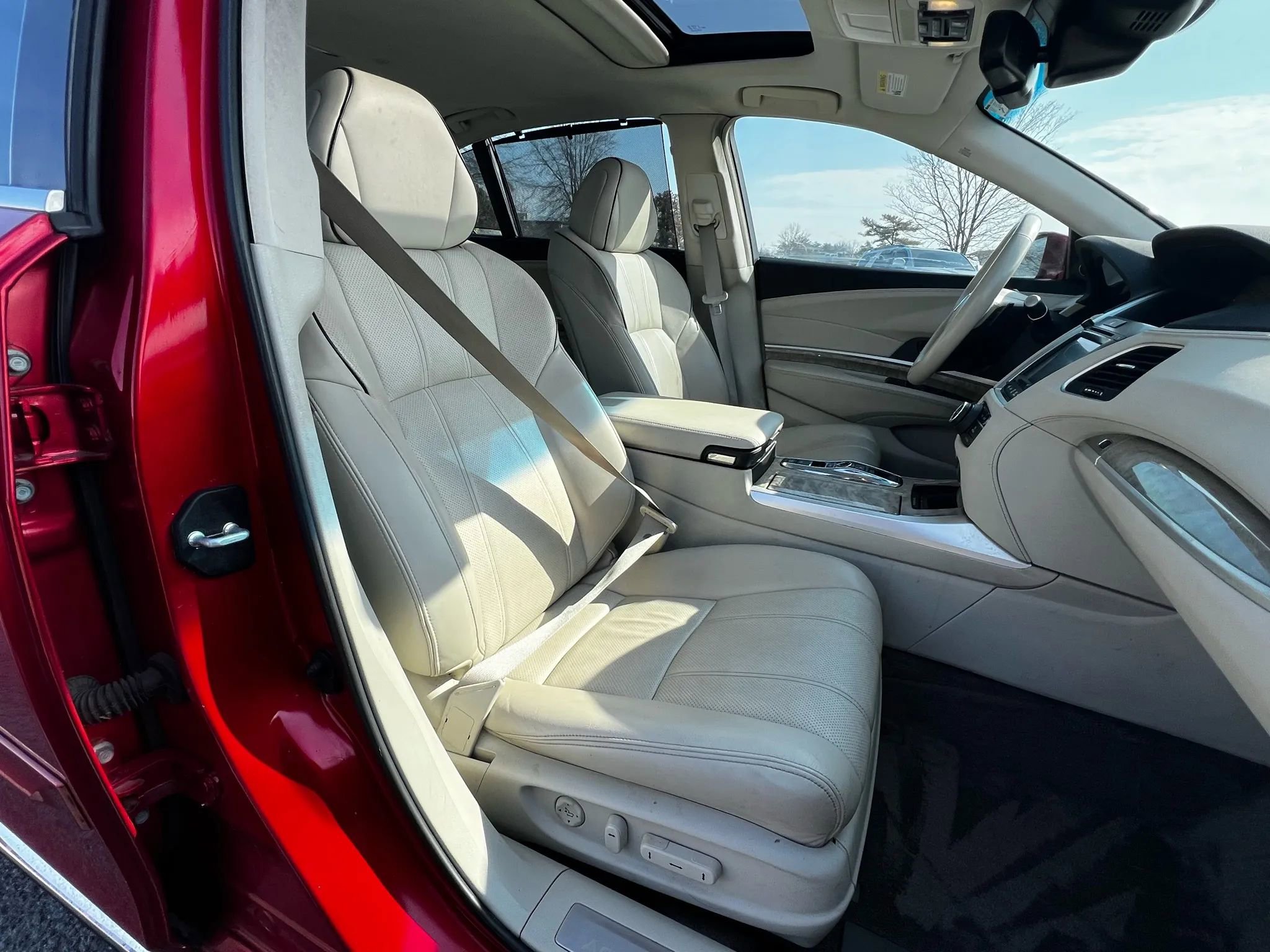 Used 2019 Acura RLX Sport Hybrid w/ Advance Pkg image 11