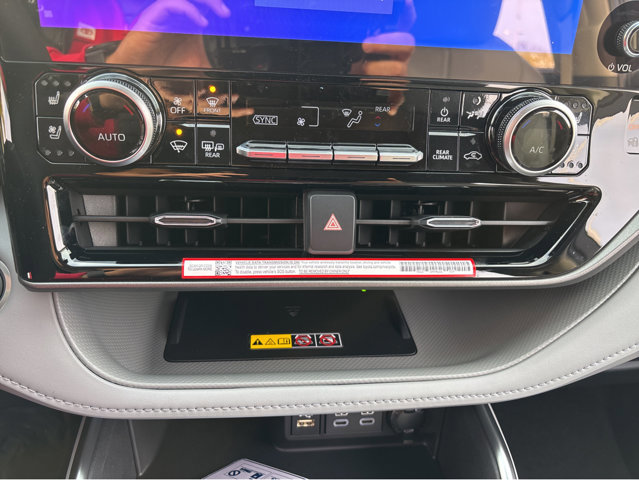 New 2026 Toyota Highlander Limited image 23