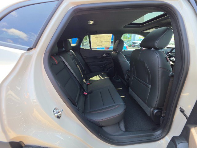 New 2026 Chevrolet Trax RS w/ Sunroof Package FWD image 15