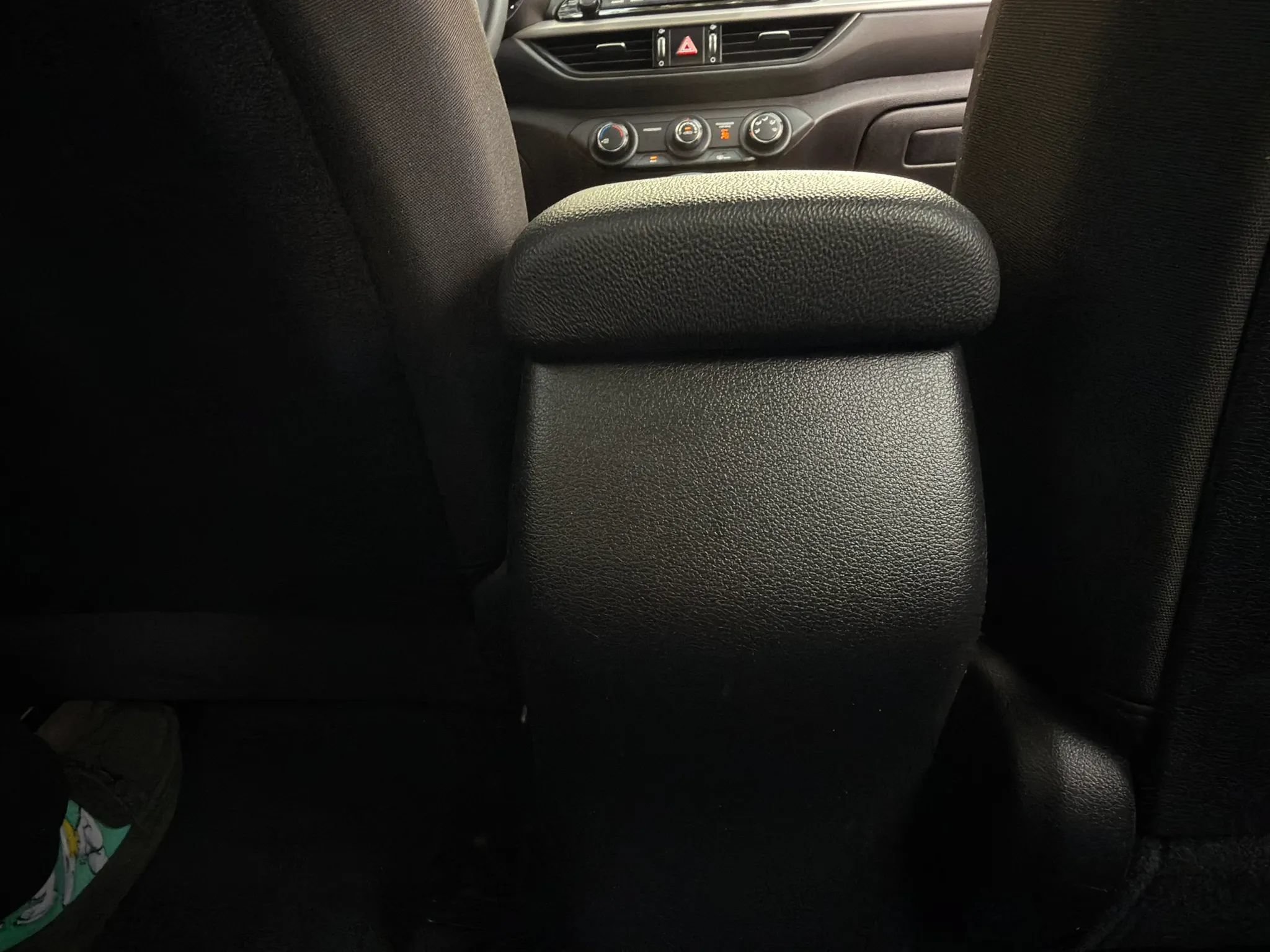 Used 2020 Kia Forte LXS FWD image 32