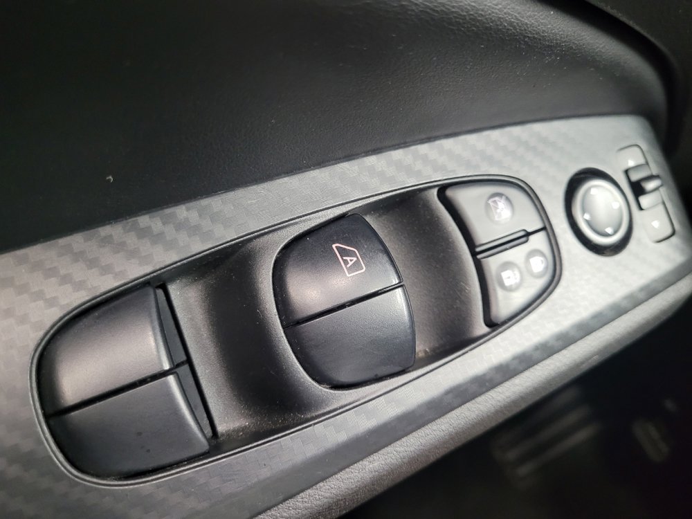 Used 2024 Nissan Altima 2.5 SV image 27