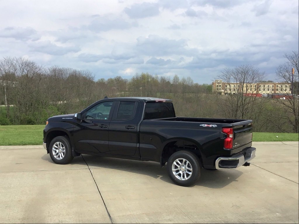 New 2025 Chevrolet Silverado 1500 LT image 4