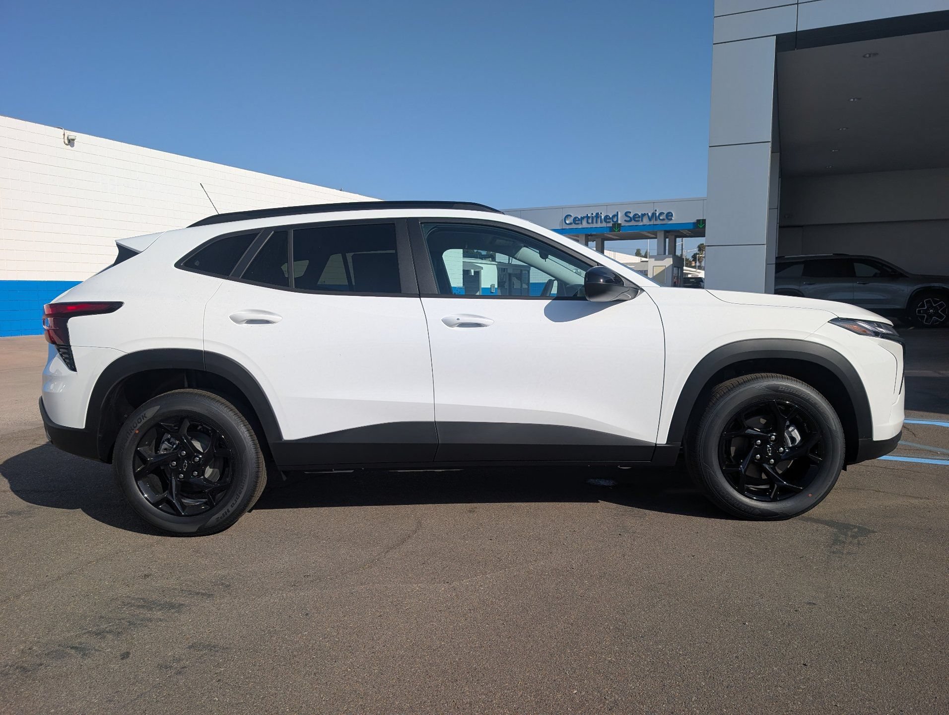 New 2026 Chevrolet Trax LT w/ Driver Confidence Package FWD image 7