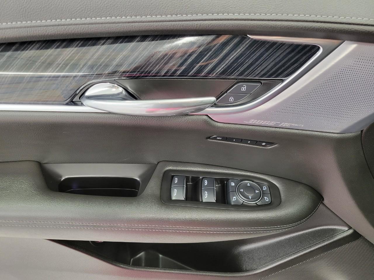 Certified 2025 Cadillac XT6 Premium Luxury image 29