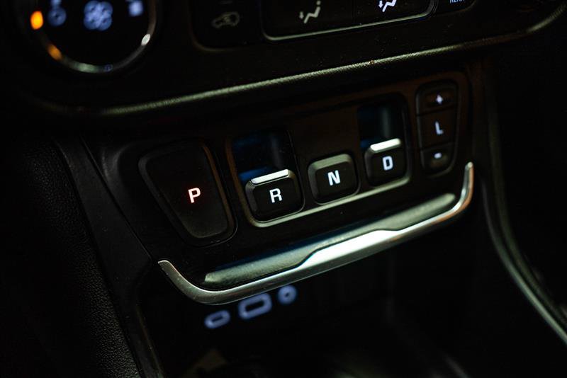 Used 2021 GMC Terrain SLE w/ LPO, Floor Liner Package FWD image 18