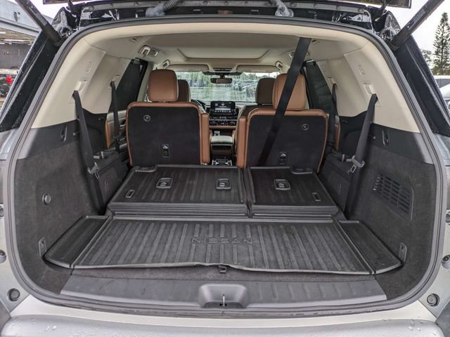 Used 2024 Nissan Pathfinder Platinum FWD image 13