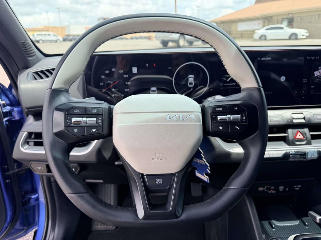 Used 2025 Kia K4 GT-Line FWD image 16