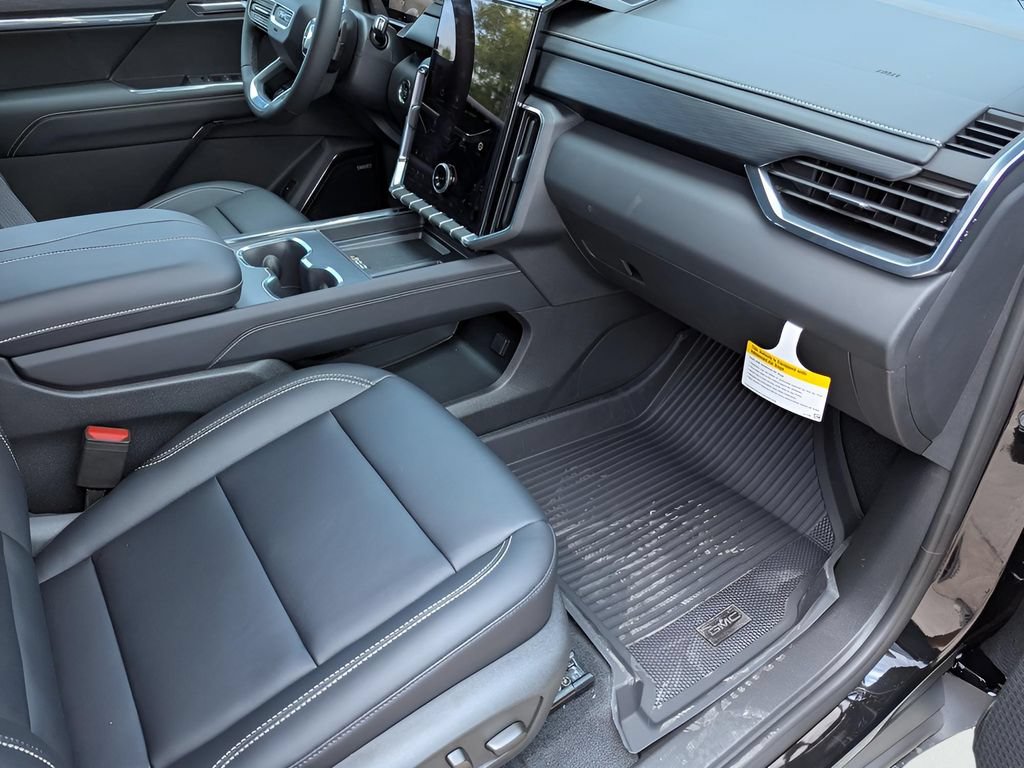 Used 2026 GMC Acadia Elevation w/ Black Edition FWD image 18