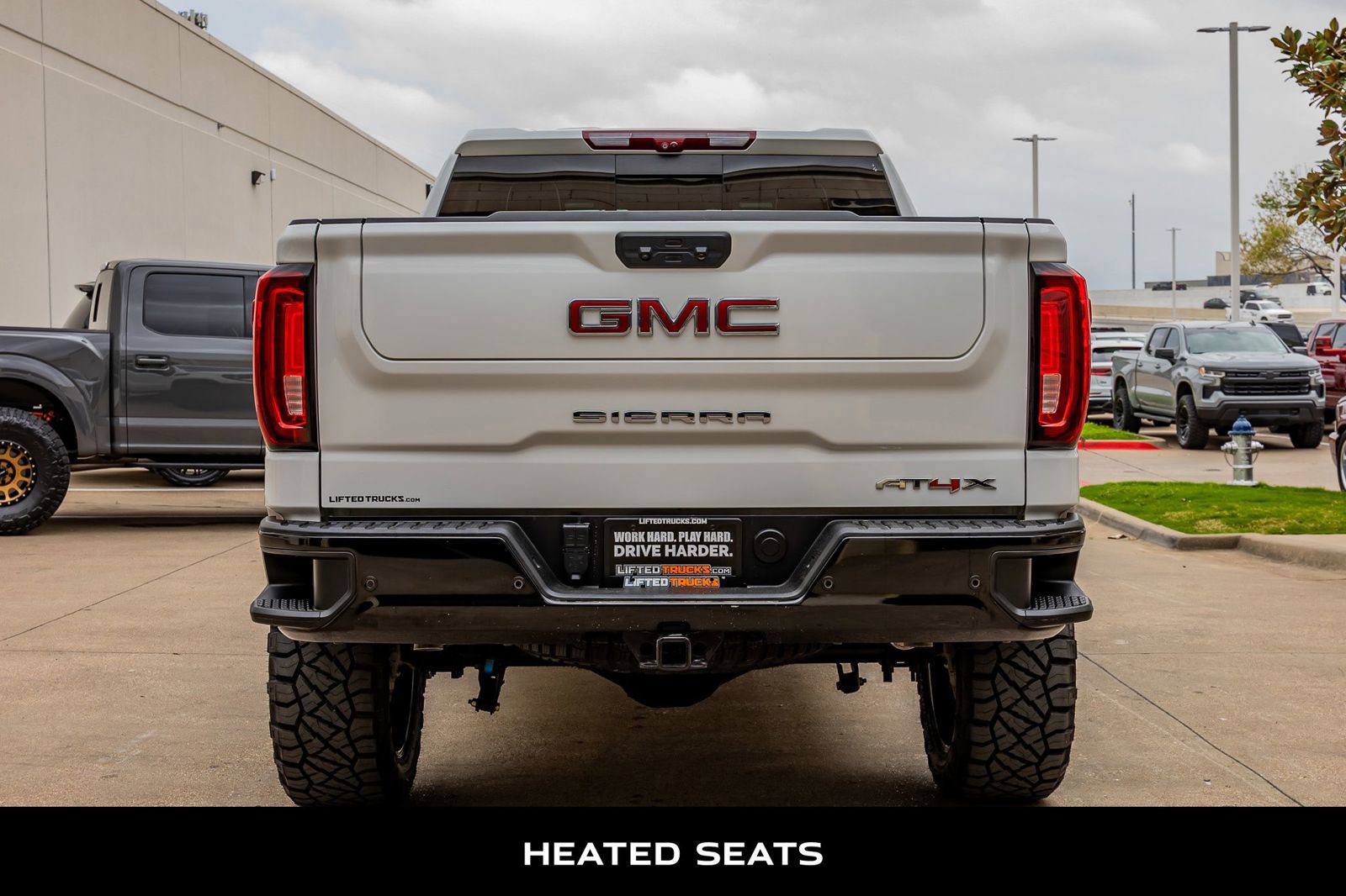 Used 2024 GMC Sierra 1500 AT4X AWD/4WD image 8