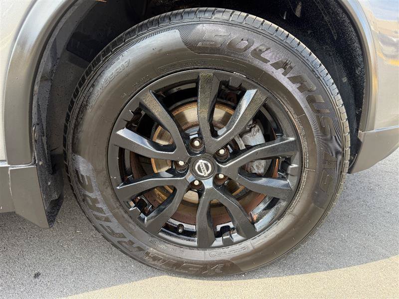 Used 2017 Nissan Rogue SV w/ Midnight Edition AWD/4WD image 42