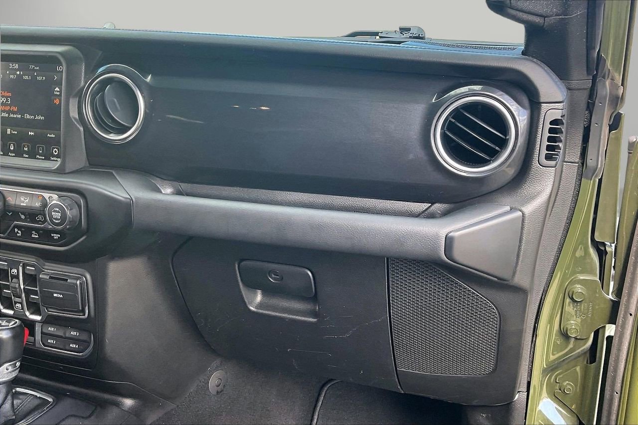 Used 2022 Jeep Wrangler Unlimited Sahara image 21