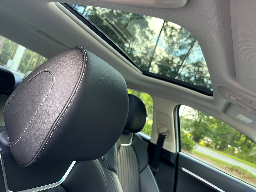 New 2026 Genesis G70 2.5T Prestige image 14