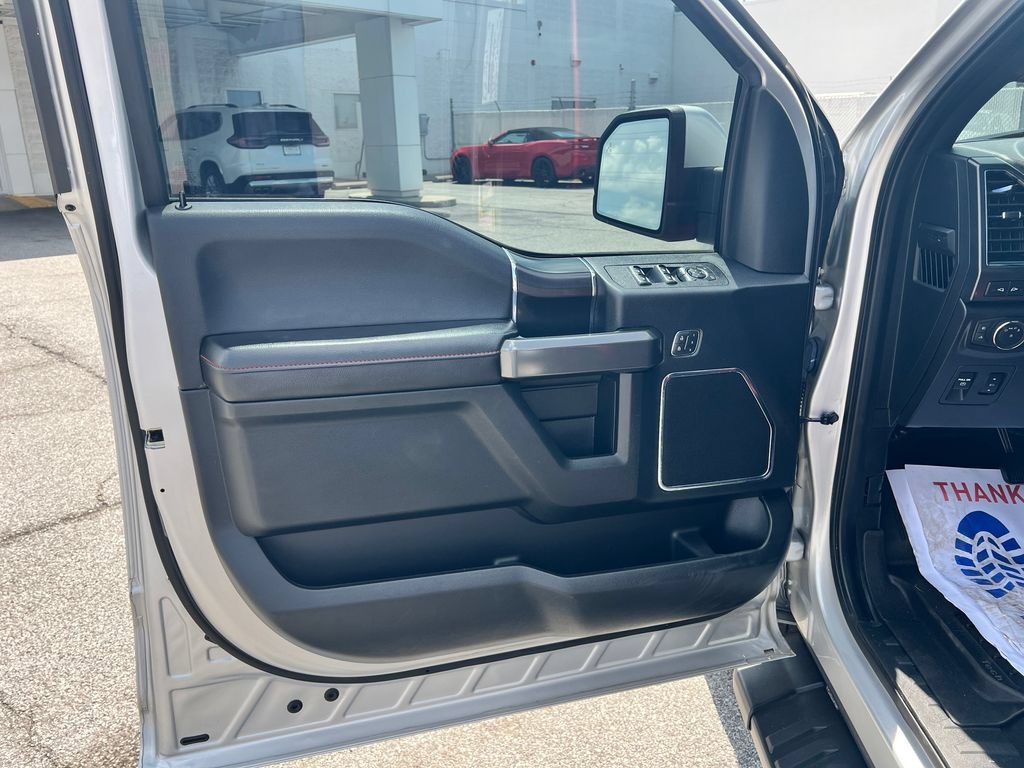 Used 2019 Ford F150 Lariat w/ Equipment Group 502A Luxury AWD/4WD image 19