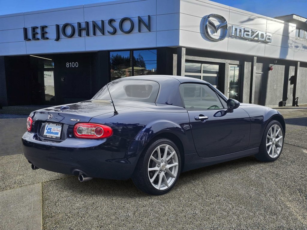 Used 2010 MAZDA MX-5 Miata Grand Touring w/ Premium Pkg image 5
