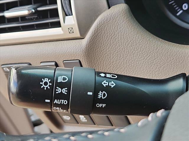Used 2014 Lexus GX 460 w/ Premium Package AWD/4WD image 26