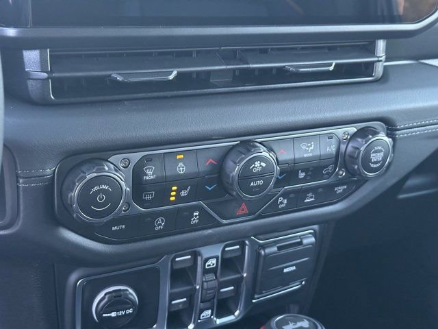 New 2026 Jeep Wrangler Sahara image 30