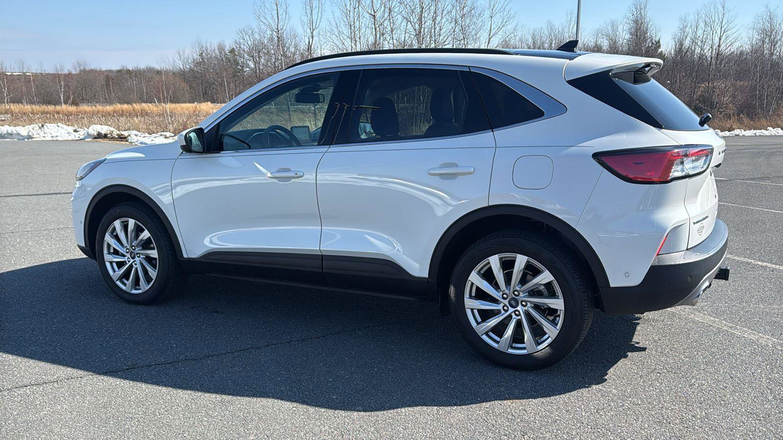 Used 2022 Ford Escape Titanium w/ Titanium Elite Package image 11