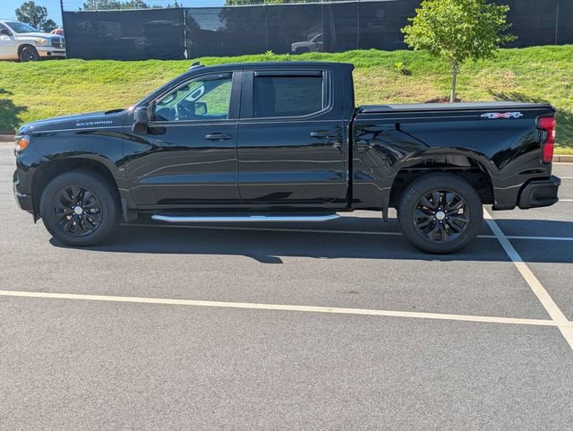 Used 2023 Chevrolet Silverado 1500 Custom AWD/4WD image 7