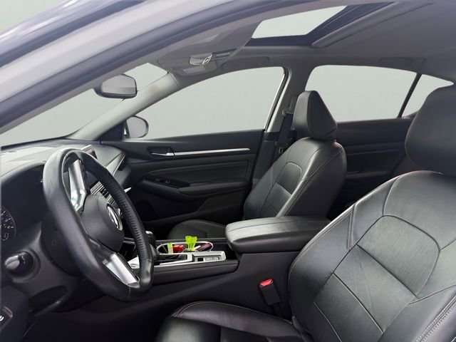 Used 2020 Nissan Altima 2.0 Platinum FWD image 13