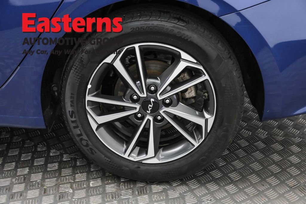 Used 2023 Kia Forte LXS image 33