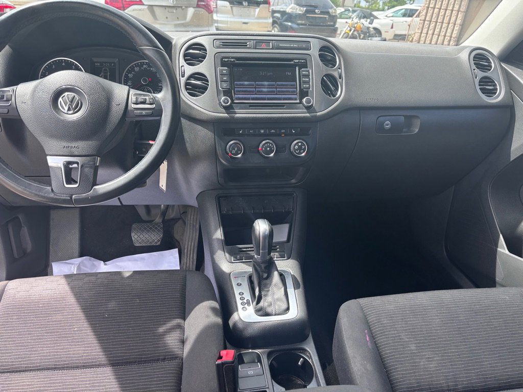 Used 2015 Volkswagen Tiguan S AWD/4WD image 7