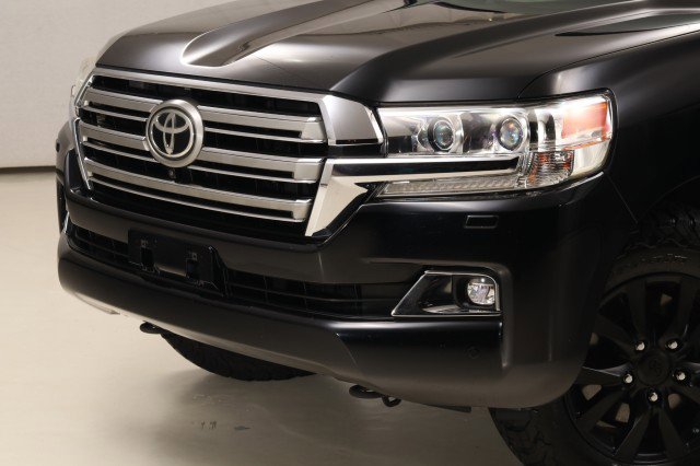 Used 2016 Toyota Land Cruiser AWD/4WD image 3