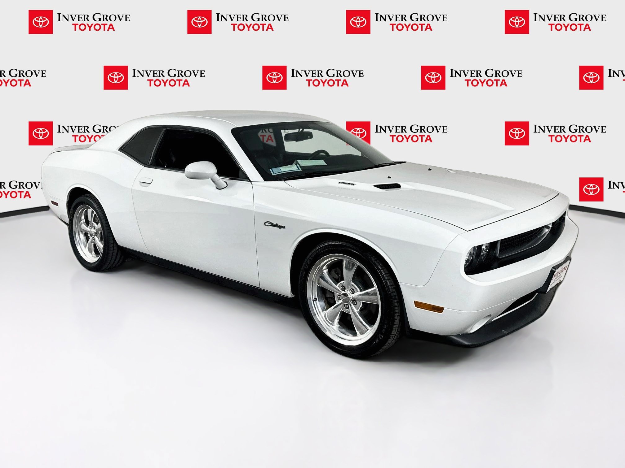 Used 2012 Dodge Challenger R/T RWD image 3